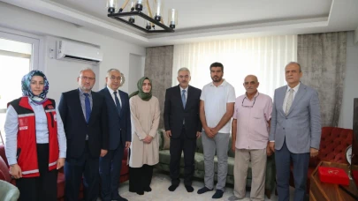 Bursa Valisi Ayyıldız, 15 Temmuz gazisini ziyaret etti