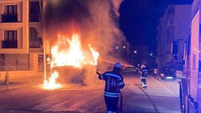 Halk otobüsünde korkutan yangın!