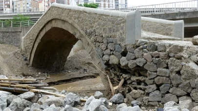 200 yıllık Osmanlı köprüsünde yıkılma tehlikesi