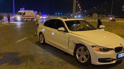 Aksaray'da hafif ticari araç otomobille çarpıştı