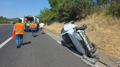 Anadolu otoyolu Düzce kesiminde otomobil takla attı: 4 yaralı