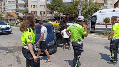 İnegöl'de feci kaza: Otomobil kontrolden çıkarak karşı şeride geçti