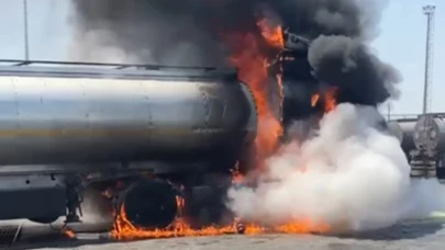 Habur Sınır Kapısı yakınlarında akaryakıt yüklü tanker yandı