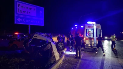 Çanakkale'de iki otomobil çarpıştı: 1'i ağır 3 yaralı