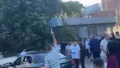 Bursa'da düğünde uzun namlulu silahlarla tehlikeli kutlama