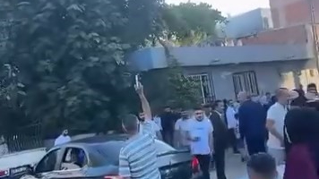 Bursa'da düğünde uzun namlulu silahlarla tehlikeli kutlama