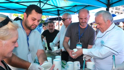 Başkan Şadi Özdemir’den aşure ikramı