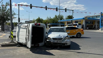 Diyarbakır'da trafik kazası: 2 yaralı
