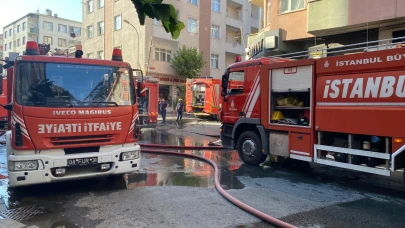 Pendik'te apartman çatısında yangın paniği