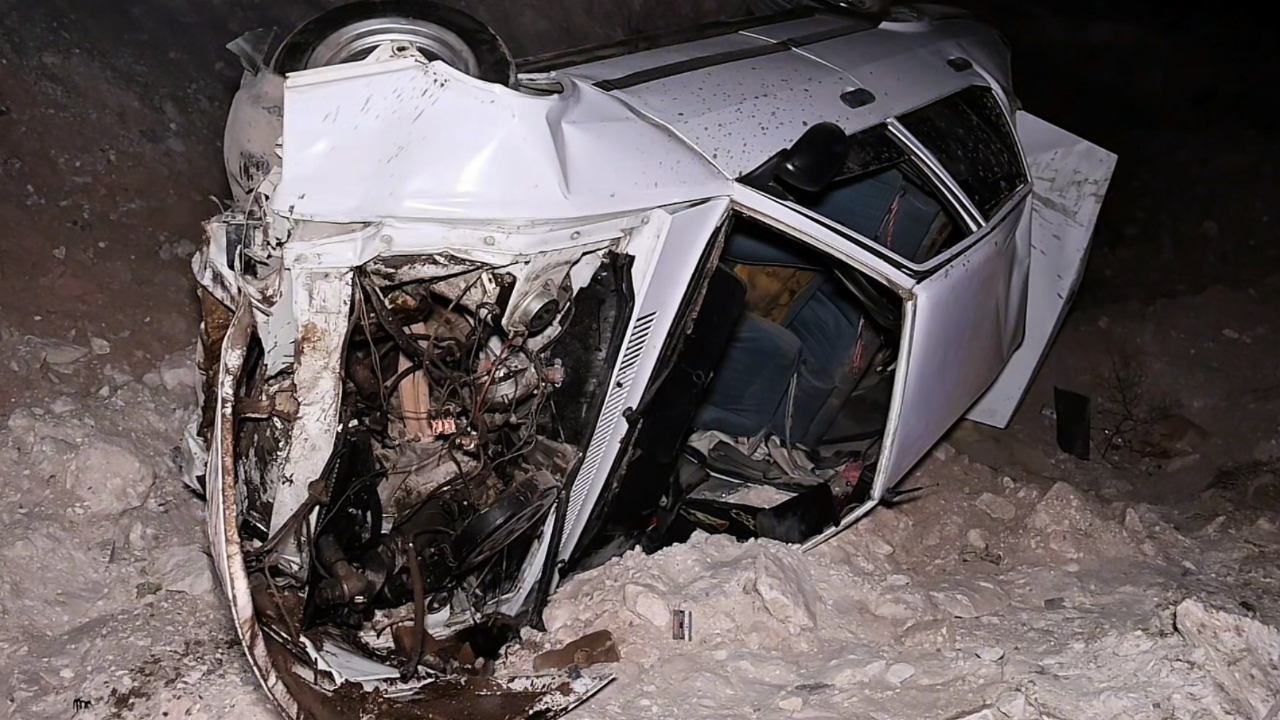 Ehliyetsiz ve alkollü sürücü kaza yaptı: 2 yaralı