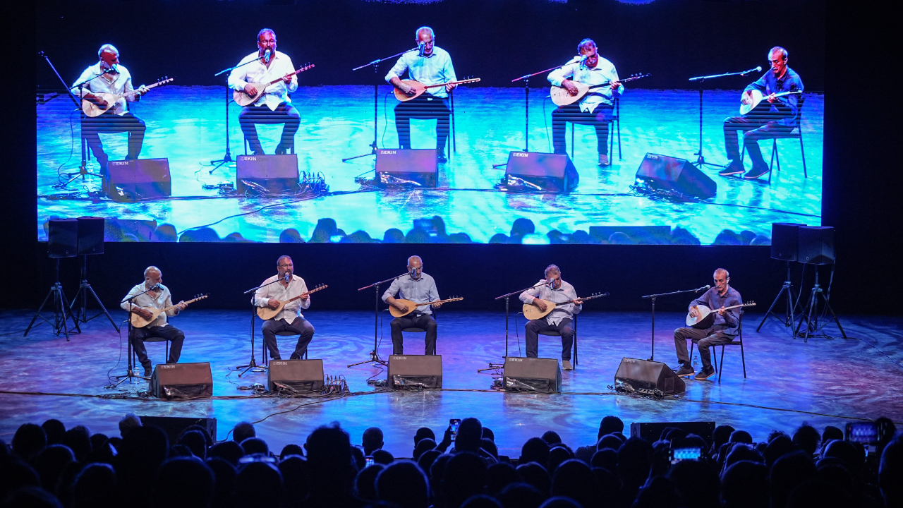Uluslararası Bursa Festivali'nde Türk halk müziği rüzgarı