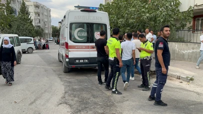 Akraba tartışması bıçaklı kavgaya dönüştü: 2 yaralı
