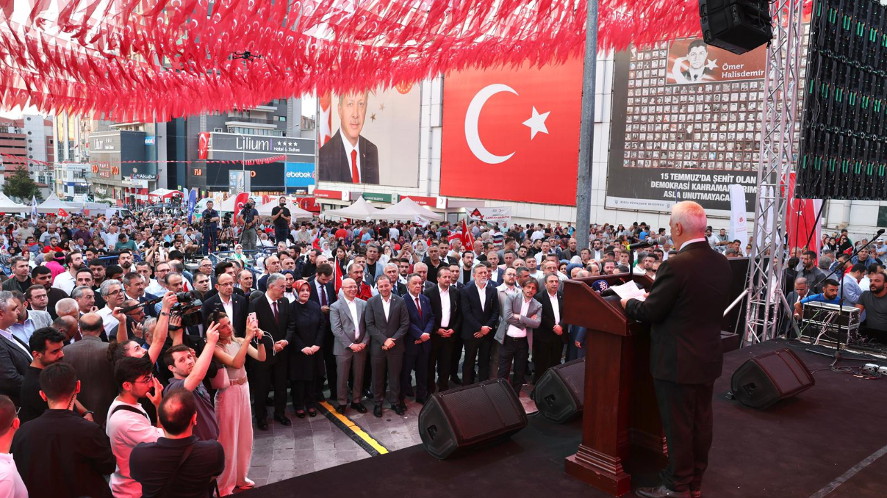 Bursa'da gece yarısı sela sesleri