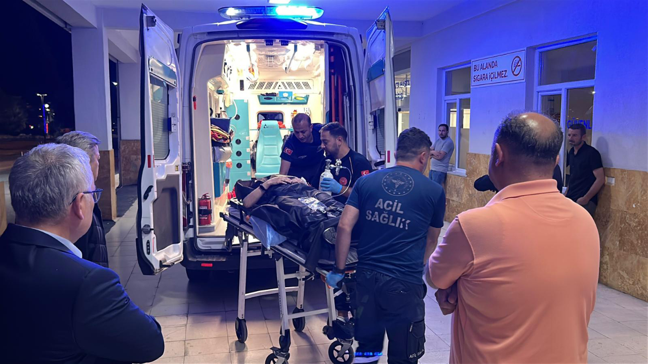 Eski Vali Erol Karaömeroğlu trafik kazasında yaralandı