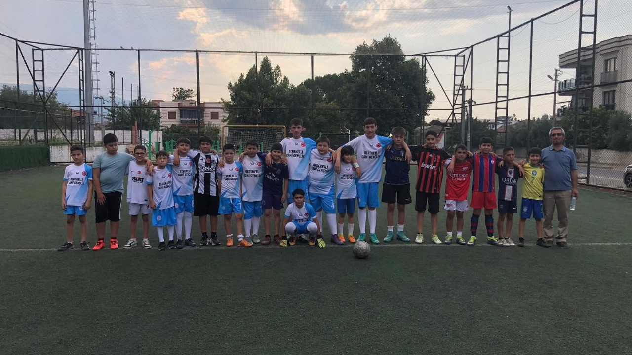 Kur'an Kursu öğrencileri halı sahada buluştu