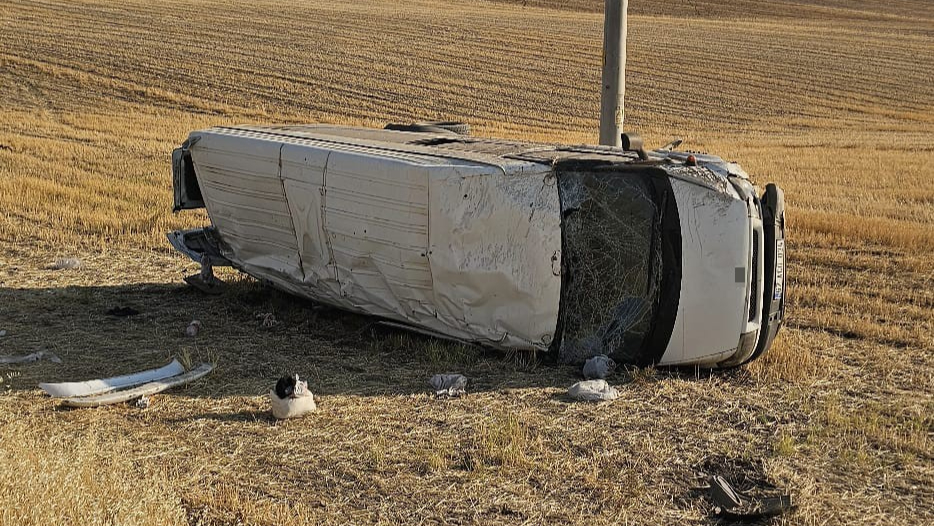 Minibüs şarampole yuvarlandı: 18 yaralı