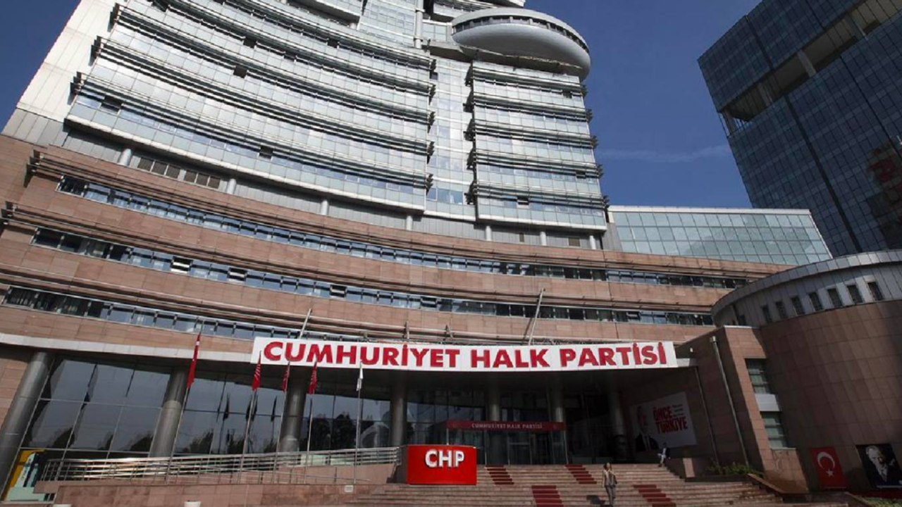 CHP'de kongre takvimi netleşti: Mahallelerden illere adım adım ilerleyecek
