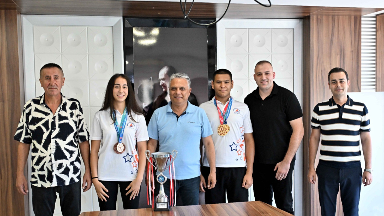 Muratpaşa’nın sporcularından altın zafer