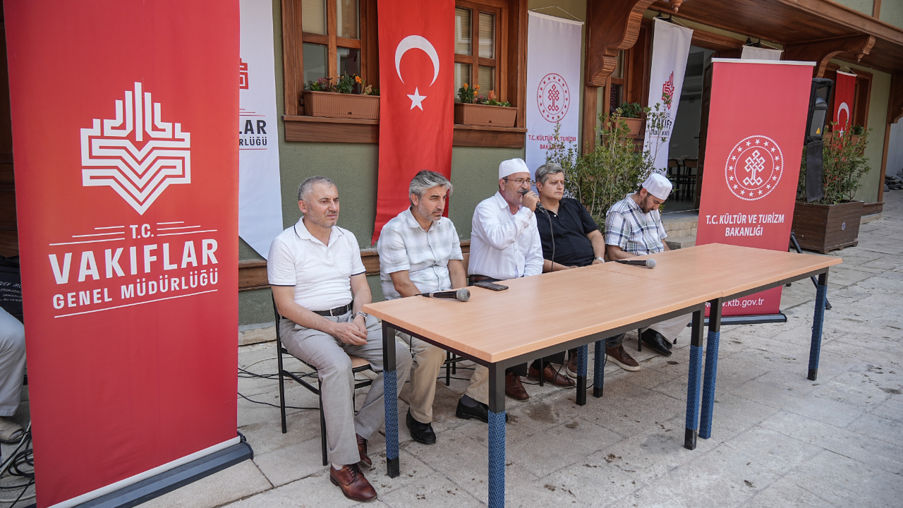 İsmail Hakkı Bursevi vefatının 300. yılında dualarla anıldı