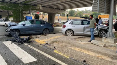 Zincirleme kazada 2'si çocuk 5 kişi yaralandı