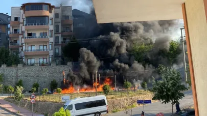 Kocaeli’de çocuk parkı alevlere teslim oldu