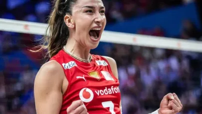 Hande Baladın ve Helin Kayıkçı resmen Fenerbahçe'de