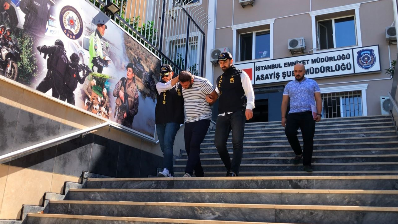 Kuyumcudan 600 bin dolar değerinde ziynet çaldılar!