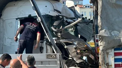 Zincirleme kazada tır şoförü yaşamını yitirdi