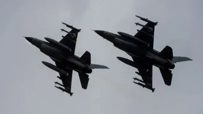 Türk F-16'ları NATO Tatbikatında Romanya semalarında