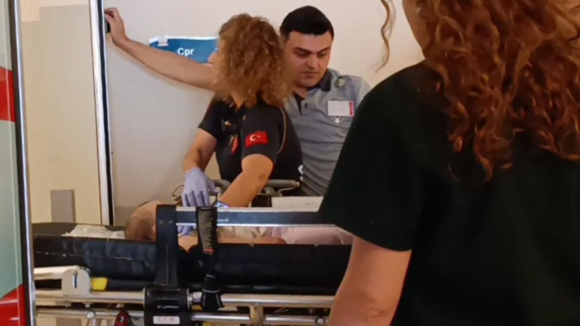 1 yaşındaki bebek öldü! Acilde aileler birbirlerine girdi