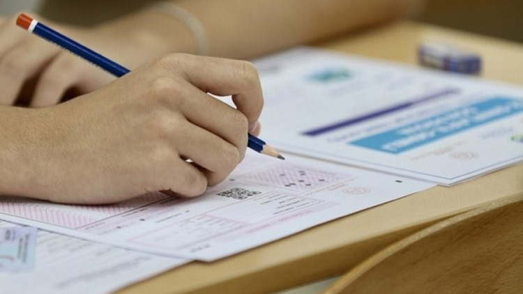 Bursa’dan YKS'de 3 Türkiye birincisi çıktı