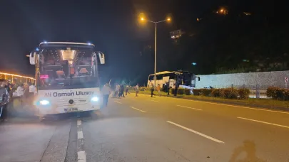 Rize'de yolcu otobüsü kaza yaptı