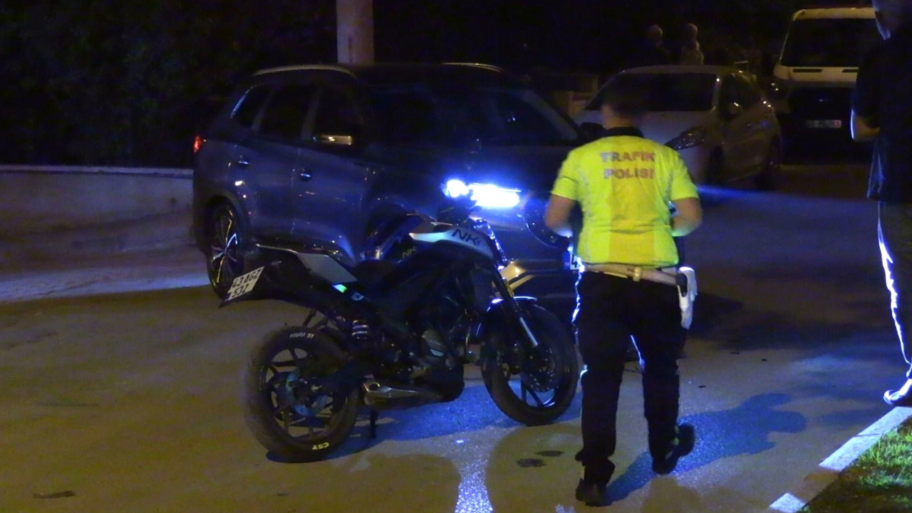 Kütahya'da motosiklet ile otomobil çarpıştı: 1 yaralı