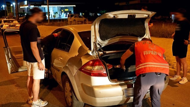 Isparta'da polis denetimi: Aranan 29 kişi yakalandı