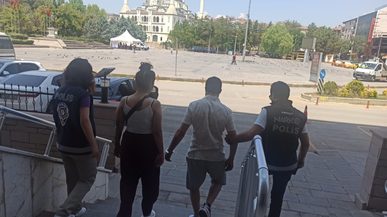 Uyuşturucu operasyonunda 2 tutuklama