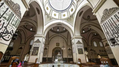 Ulu Camii’nde uygunsuz paylaşıma sert tepki: Maneviyatın mekanı gösteri alanı değildir