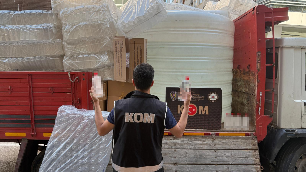 İzmir'de 5 ton sahte alkol ele geçirildi: 1 tutuklu