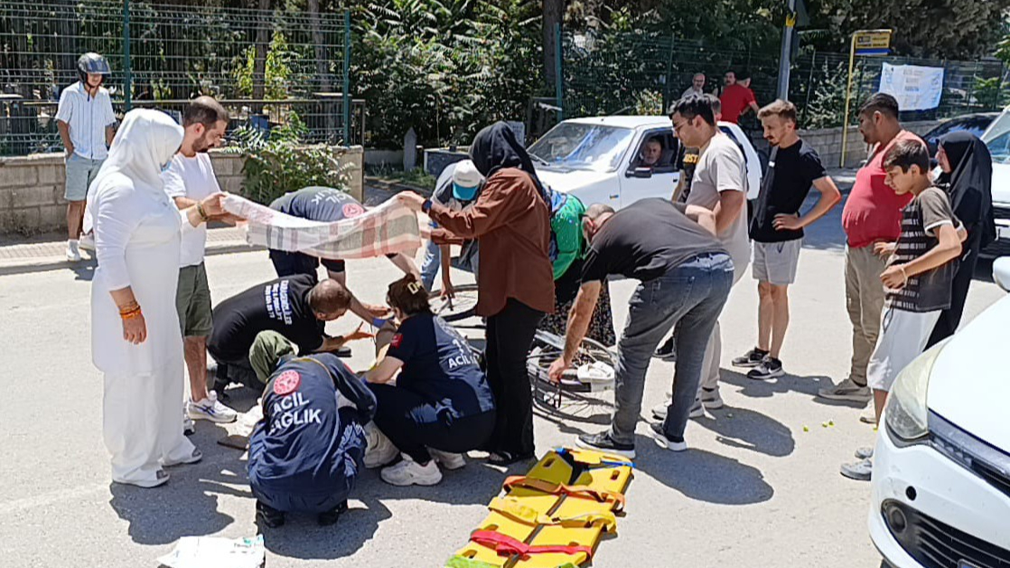 İnegöl'de bisikletliye otomobil çarptı