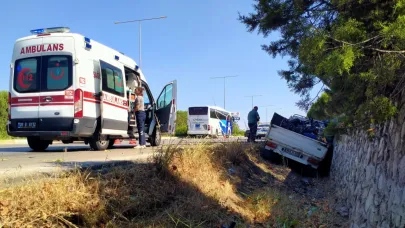 Kamyonet kazasında baba ve oğlu yaralandı