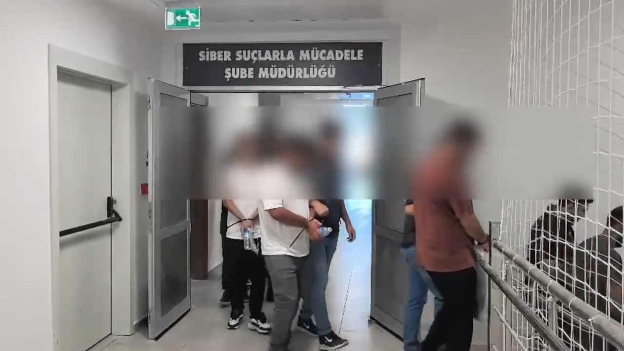 'Sabun paketleme işi' vaatli dolandırıcılara 9 ilde operasyon