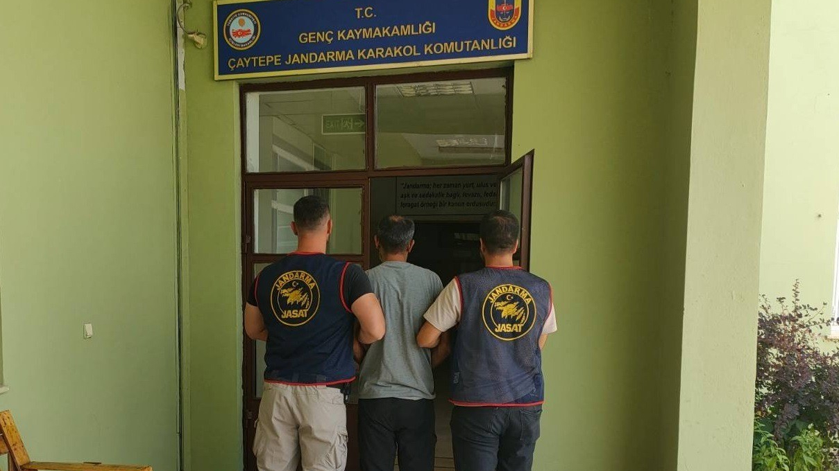 Bingöl’de aranan 2 kişiyi JASAT ekipleri yakaladı