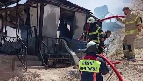 Bağ evinde yangın!