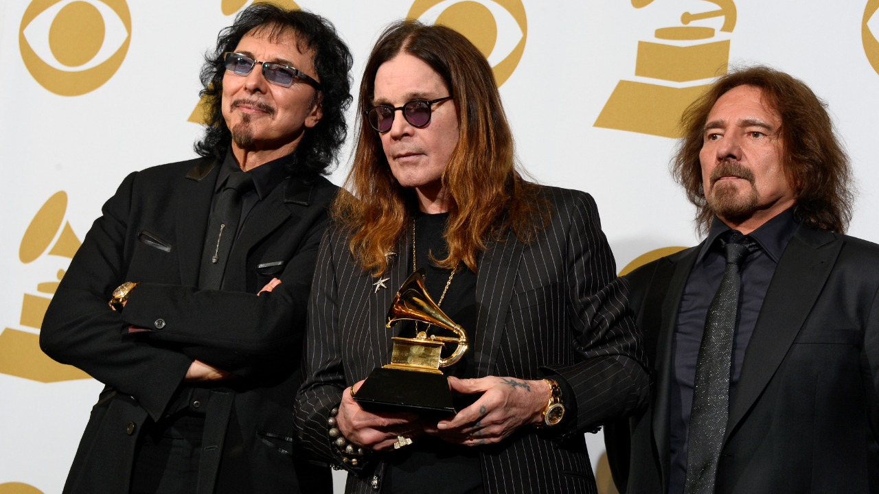 Black Sabbath'ın solisti Ozzy Osbourne 76 yaşında hayatını kaybetti