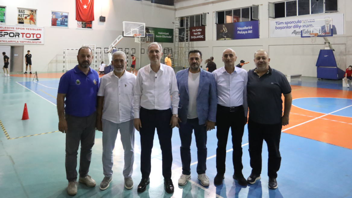 İnegöl Belediyesi'nden gençlere kariyer desteği