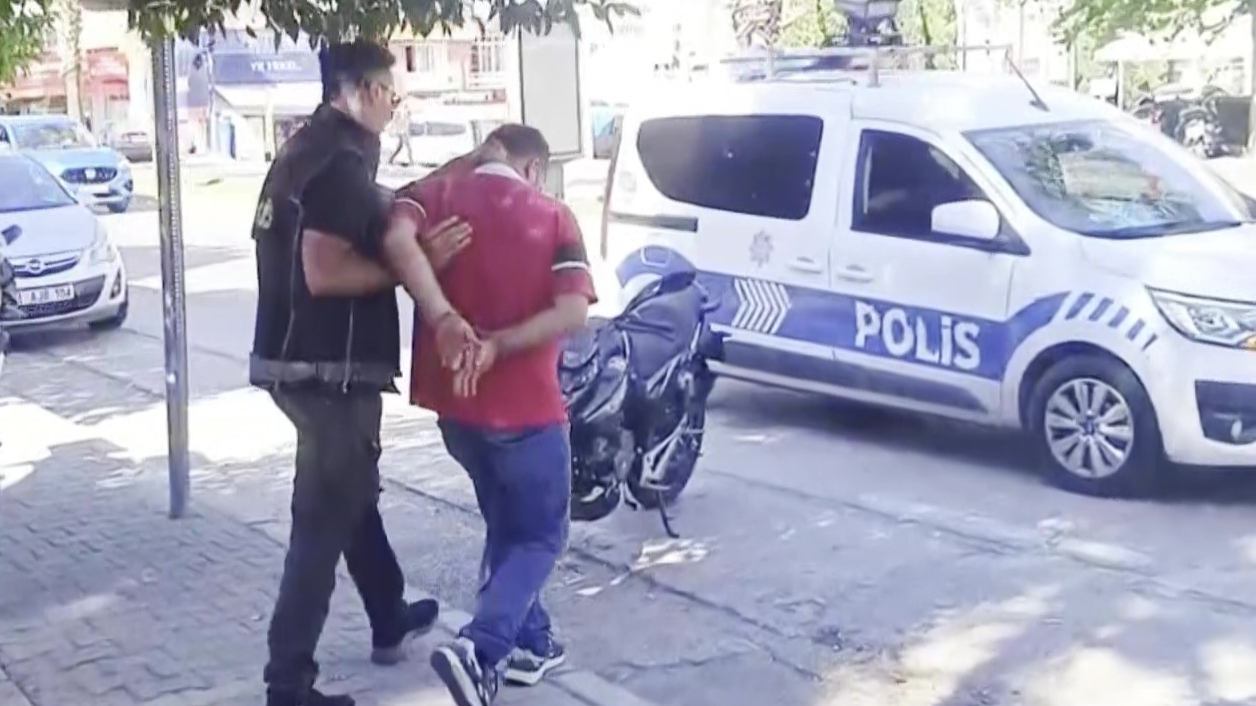 Parklarda uyuşturucu kullanan 63 kişi yakalandı