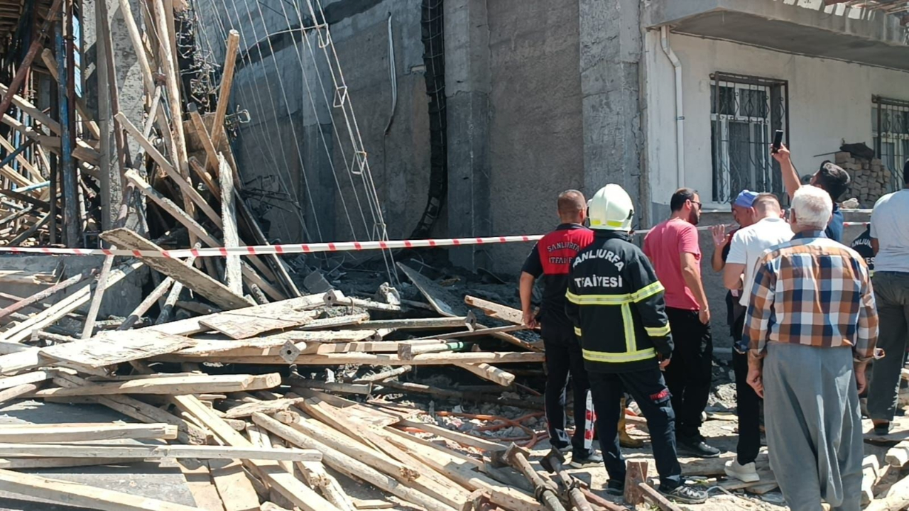 İnşaat çöktü: 7 kişi yaralandı