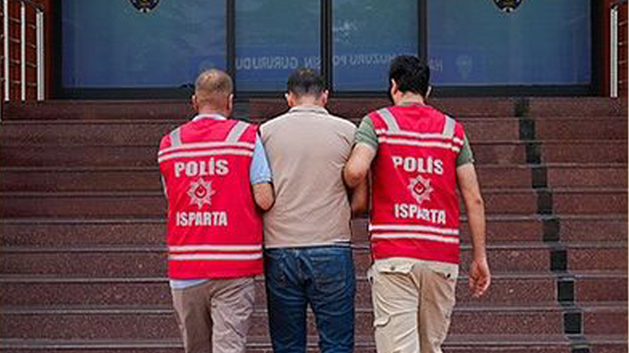 Uyuşturucu ve ruhsatsız silah operasyonu
