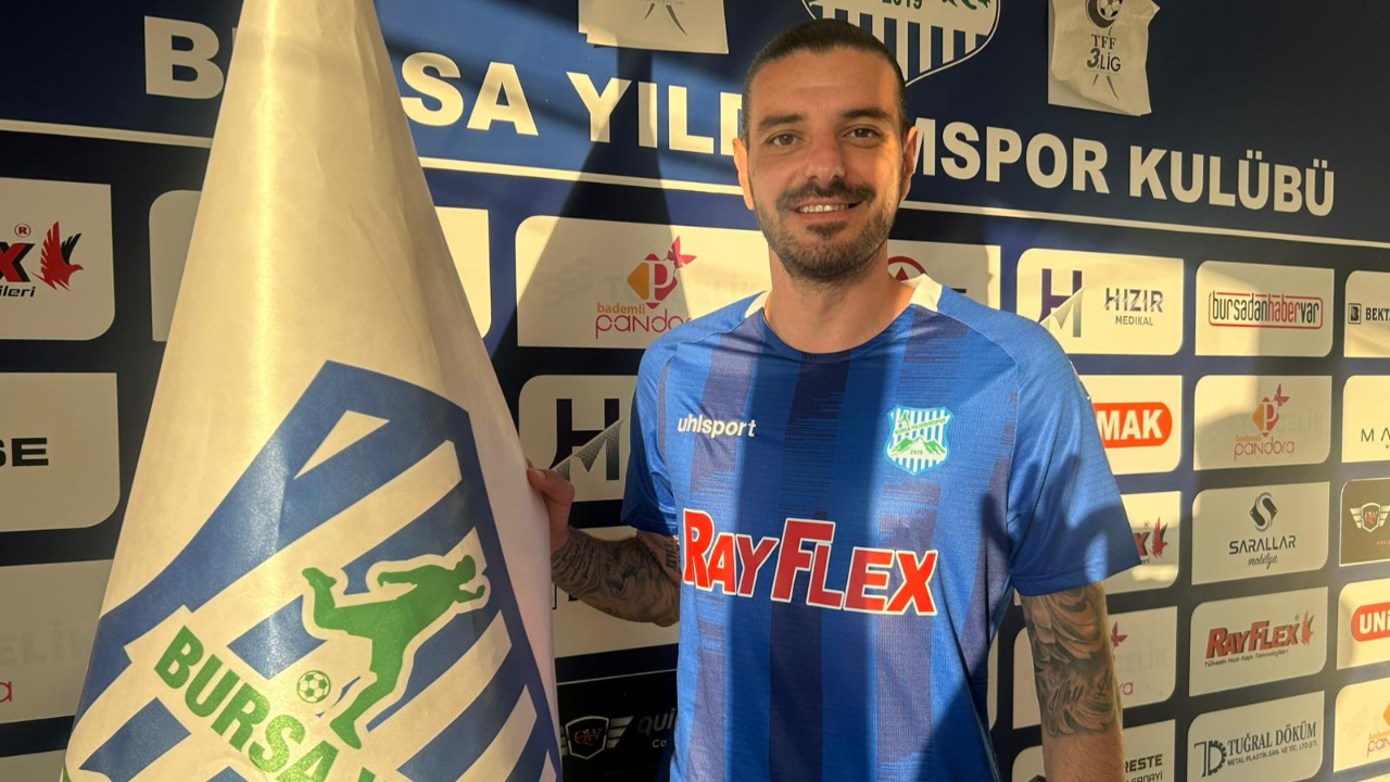 Efe Karaoğlu ile Bursa Yıldırımspor anlaştı
