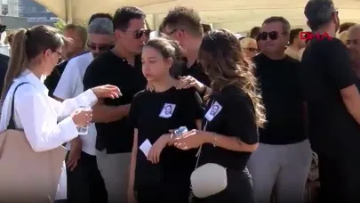 Gönüllü olarak gittiği yangında hayatını kaybetti
