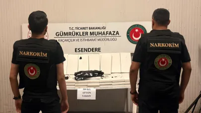 Yüksekova Esendere Gümrük Kapısı'nda 300 kilo afyon sakızı ele geçirildi